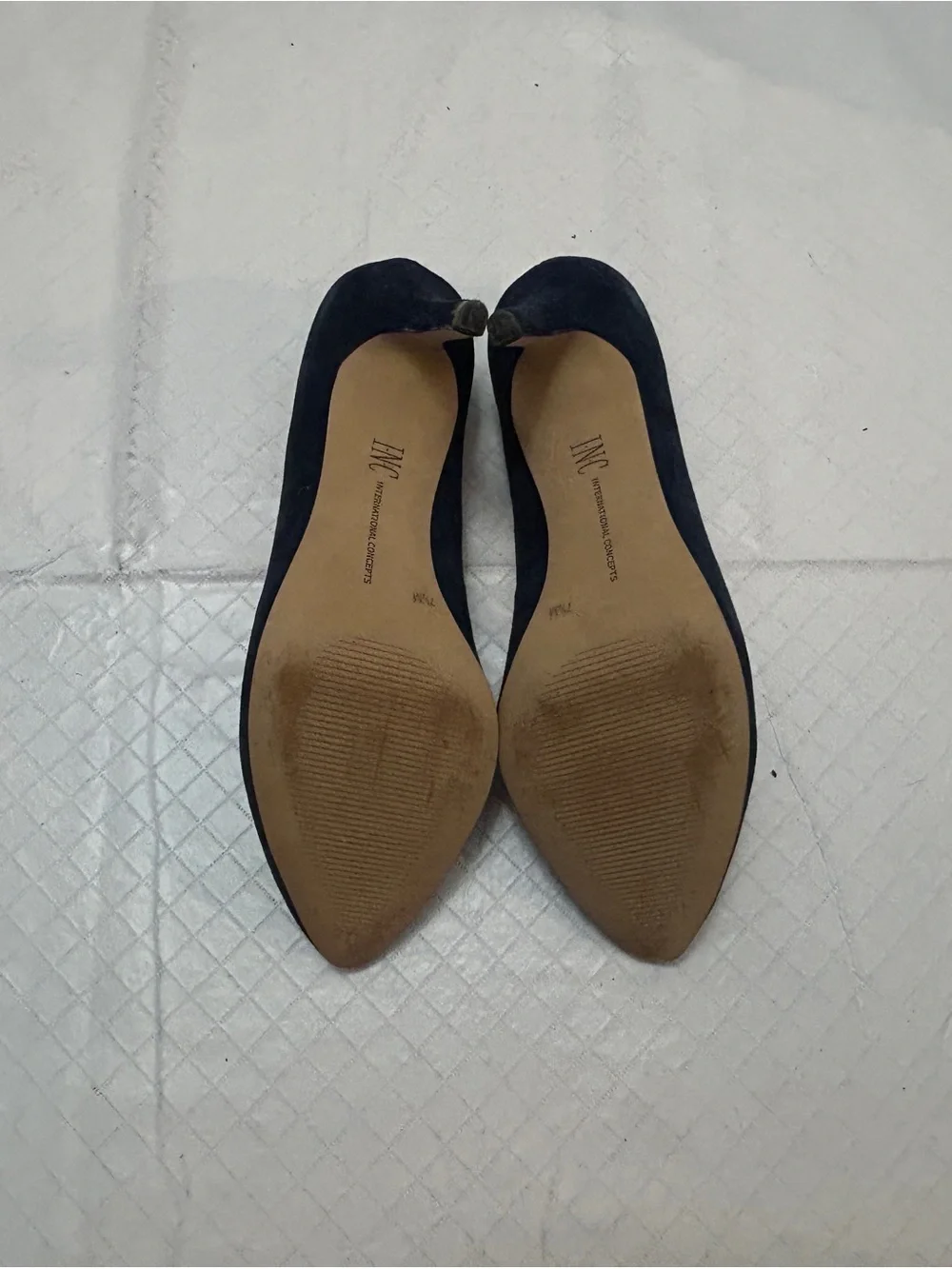 INC International Concepts Navy Suede Pointed Toe Pumps Slim Heel Size 7.5‎